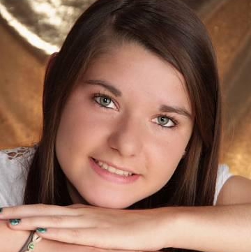 Danielle Bowman Photo 14