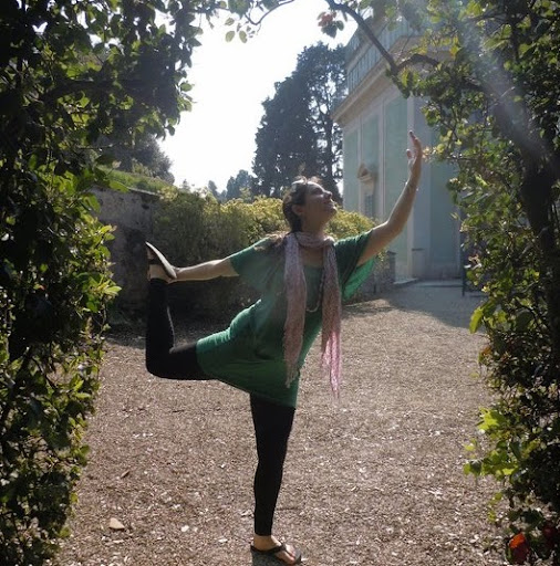 Sarah Robins Photo 36
