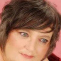 Elizabeth Dooley Photo 26