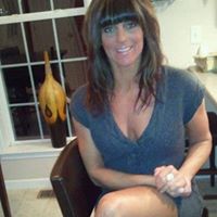 Toni Henderson Photo 29
