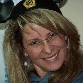Katherine Gibson Photo 15