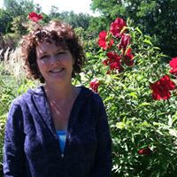 Renee Guthrie Photo 19