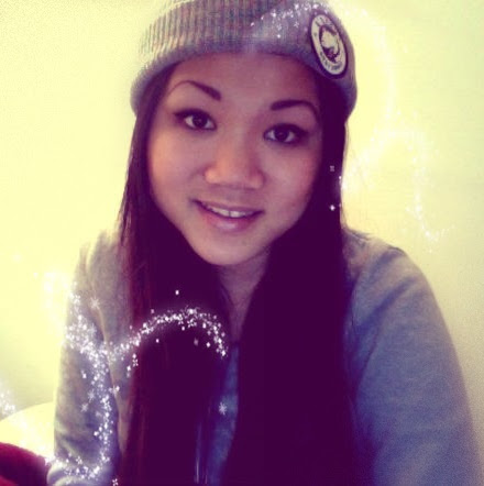 Julia Pham Photo 19