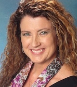 Lisa Hall Photo 8