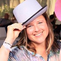 Nicole Schaffer Photo 34
