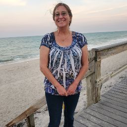 Christina Clark Photo 23