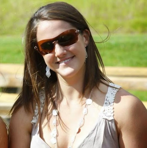 Kelly Clay Photo 30