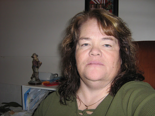 Kimberly Larkin Photo 17