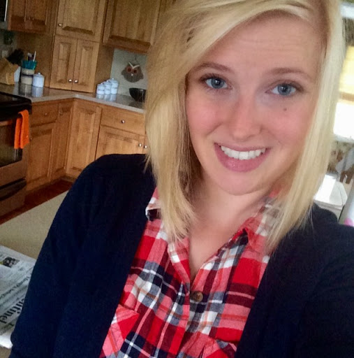 Erin Roberts Photo 33