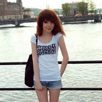 Abigail Brooks Photo 7