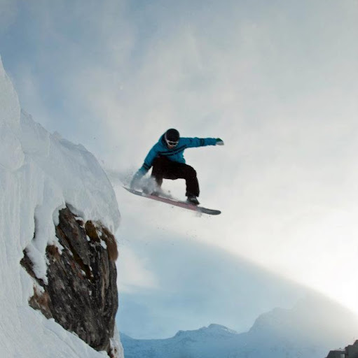 Alex Spence Photo 29