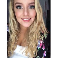 Alyssa Welch Photo 9