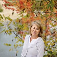 Lori Thornton Photo 21