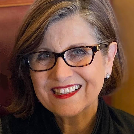 Kathryn Leslie Photo 27