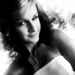 Heather Petersen Photo 30