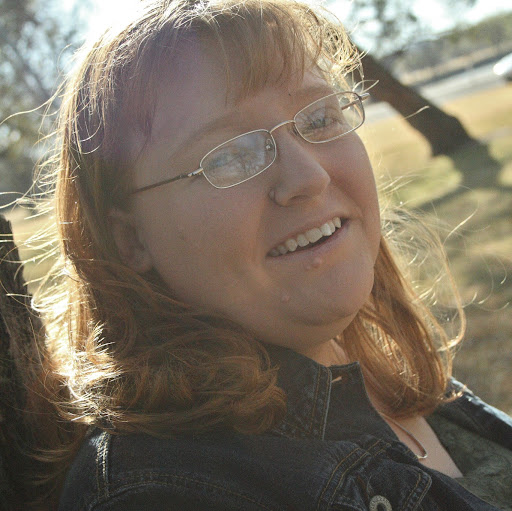 Victoria Smith Photo 40