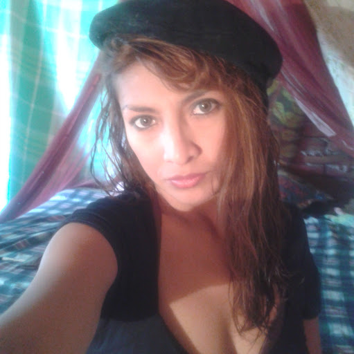 Lucia Torres Photo 18