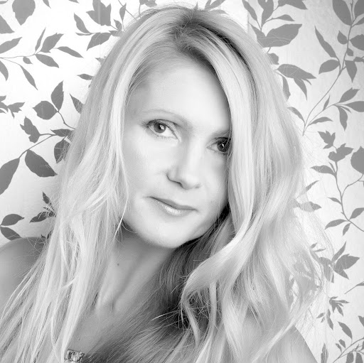 Jane Price Photo 31