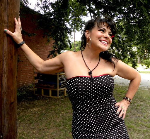Theresa Knight Photo 6