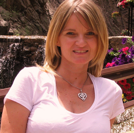 Lori White Photo 22
