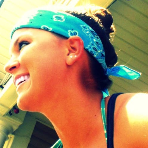 Laura Crenshaw Photo 4