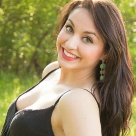 Sarah Dickerson Photo 15