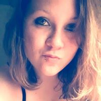 Nicole Schilling Photo 14
