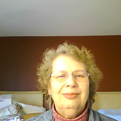 Roberta Russell Photo 15
