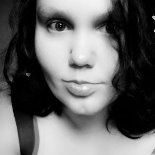 Amanda Maxwell Photo 13