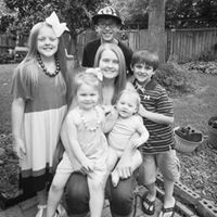 Lisa Hawes Photo 10