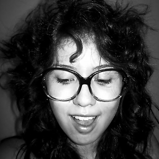 Daniela Hernandez Photo 5