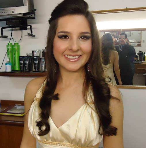 Amanda Webber Photo 23