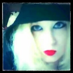 Lisa Riddle Photo 2
