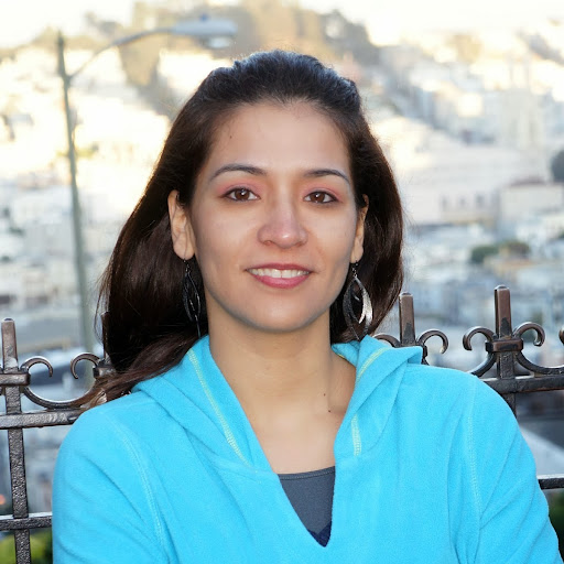 Damaris Gil Photo 16