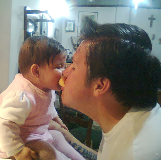 Andres Fuentes Photo 27