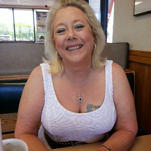 Christine Anderson Photo 51