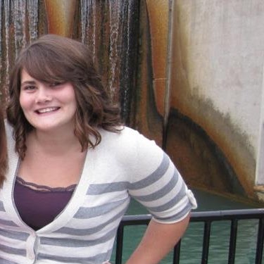 Brooke Robinson Photo 24