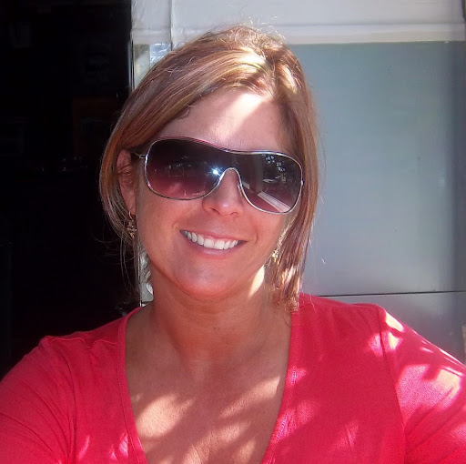 Anne Lane Photo 20