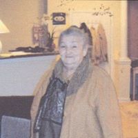 Carolyn Mack Photo 7