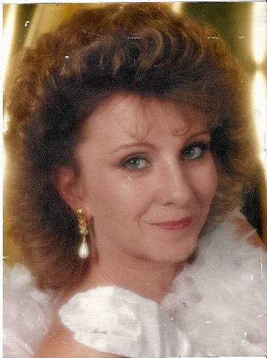 Cindy Curtis Photo 40