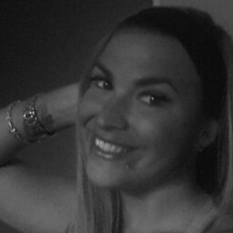 Danielle Devlin Photo 8
