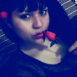 Diana Ruiz Photo 28