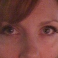 Adrienne Lindsay Photo 7