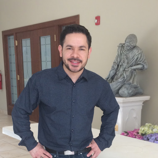 Carlos Madriz Photo 22