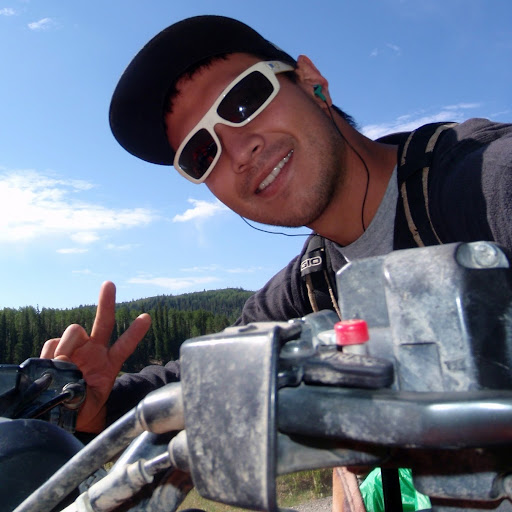 Aaron Wilson Photo 8