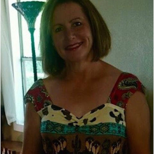 Pamela Jones Photo 42