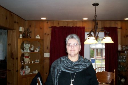 Linda Russell Photo 45