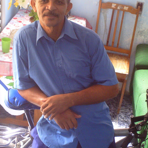 Carlos Miranda Photo 43