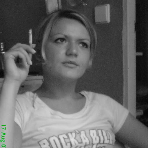 Julia Kaufmann Photo 12