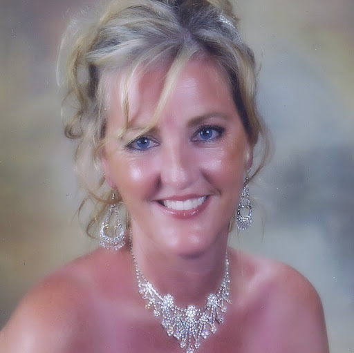 Candice Reed Photo 10